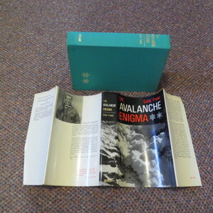 Click for Full Size image: 300 x 300 (53589 bytes)