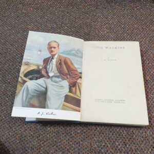 Click for Full Size image: 300 x 300 (50068 bytes)