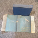 Select for Full Size image: 300 x 300 (45492 bytes)